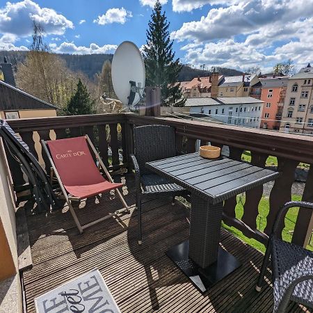 Urlaubstraum Mit Pool, Terrasse & Fluss Im Garten - Ut Leilighet Sebnitz Eksteriør bilde
