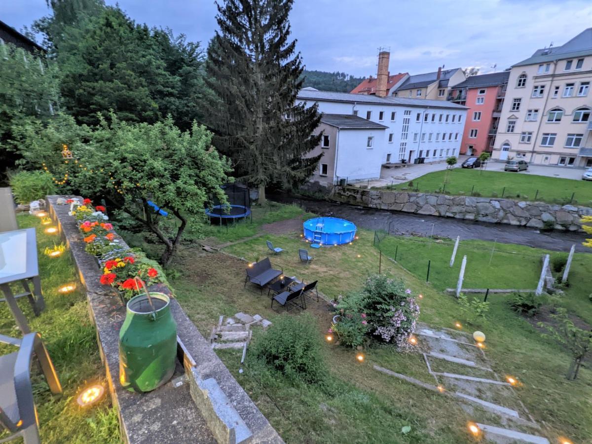 Urlaubstraum Mit Pool, Terrasse & Fluss Im Garten - Ut Leilighet Sebnitz Eksteriør bilde